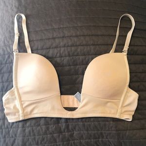 Victoria’s Secret Deep Plunge Bra Nude 36B